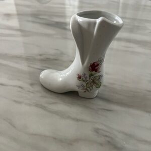Porcelain floral boot